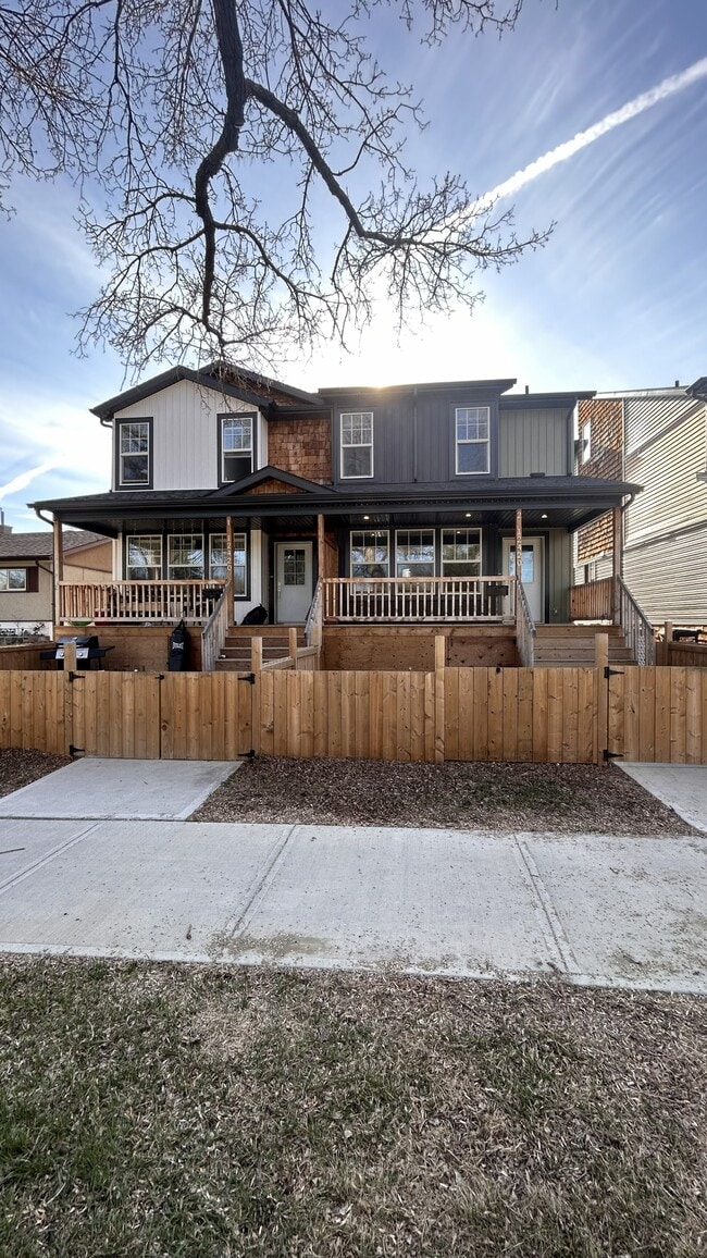 property at 12420-12476 76 St NW
