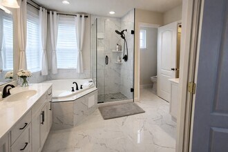 11401 Rolling Green Pl in Hagerstown, MD - Foto de edificio - Building Photo