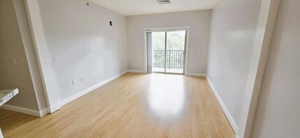 Clock Tower Square in Burlington, VT - Foto de edificio - Building Photo