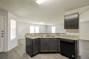 14000 Lahontan Dr in Shenandoah, TX - Building Photo