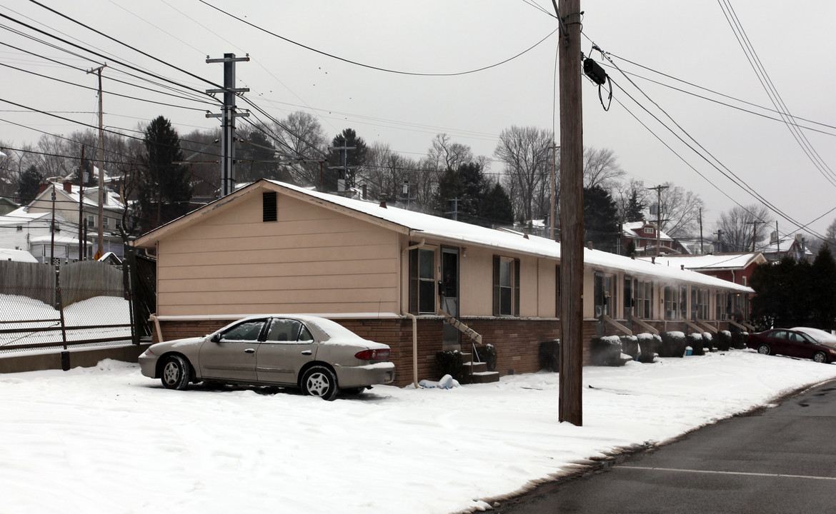 3998 Canal St in Pittsburgh, PA - Building Photo