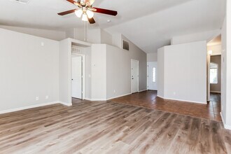 2816 W Pecan Rd in Phoenix, AZ - Building Photo - Building Photo