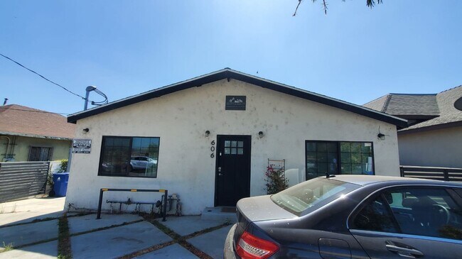 608 Fairview Ave in Los Angeles, CA - Building Photo - Building Photo