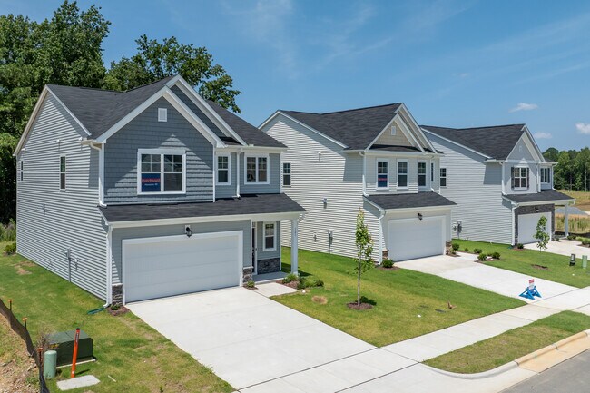 Finley Landing in Smithfield, NC - Building Photo - Building Photo
