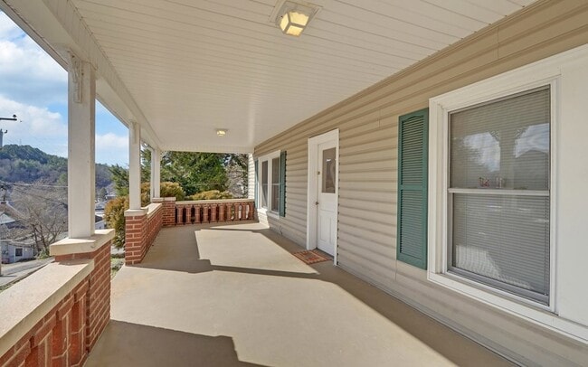 113 Prospect St in Copperhill, TN - Building Photo - Building Photo