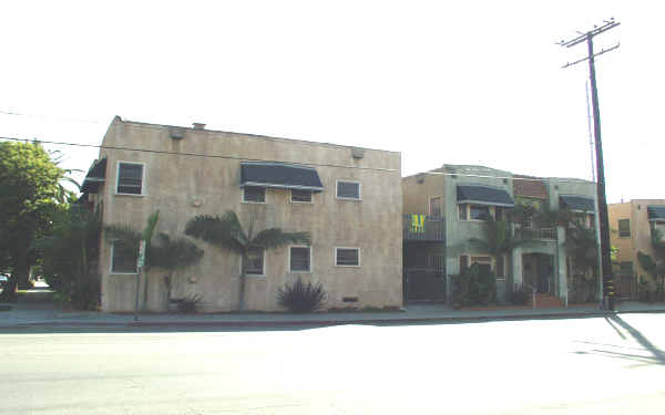 3522-3536 E Broadway in Long Beach, CA - Building Photo