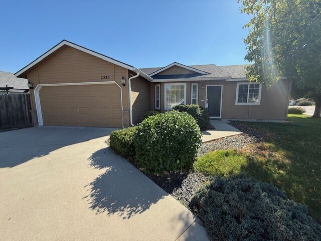 2526 N Iris Pl in Boise, ID - Building Photo