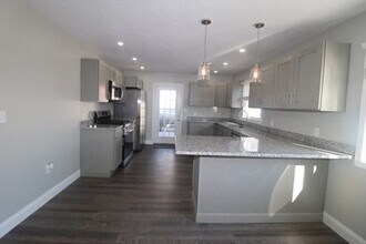 848 Washington St in Weymouth, MA - Building Photo - Building Photo