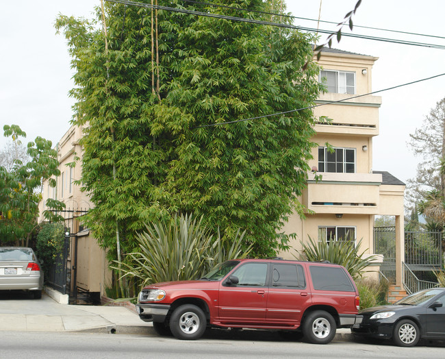 2305 Glendale Blvd in Los Angeles, CA - Building Photo - Building Photo