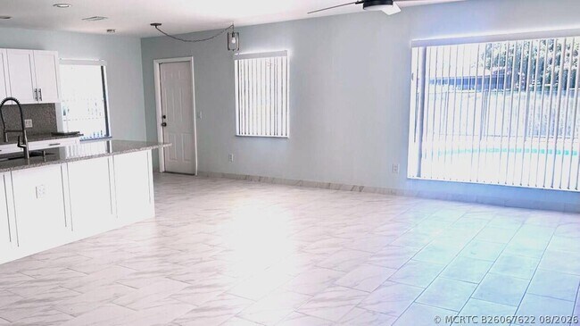8102 Pioneer Rd