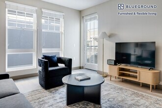 920 Bayswater Ave in Burlingame, CA - Building Photo - Building Photo