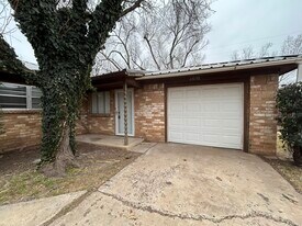 4303 52nd St in Lubbock, TX - Building Photo