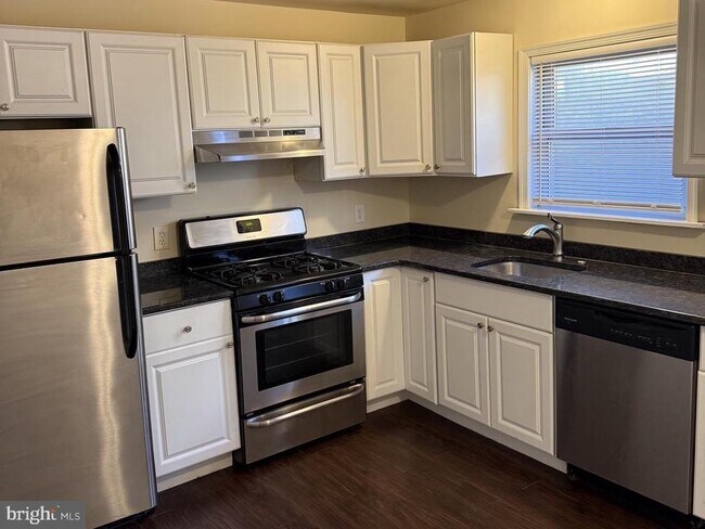 223 Gerritt St in Philadelphia, PA - Building Photo - Building Photo