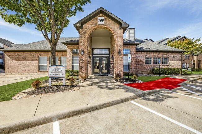 Mission Fairways in Mesquite, TX - Building Photo - Building Photo