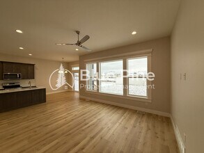 4335 N Dudley Ave in Ammon, ID - Building Photo - Building Photo