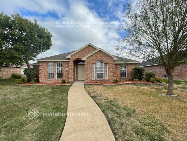 property at 7414 Bryn Mawr Dr