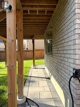 104 Mitchell Pl in Newmarket, ON - Building Photo - Building Photo