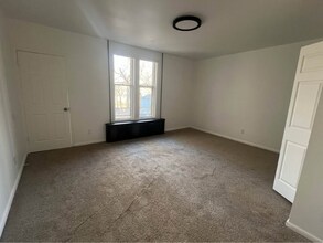 4 Linden Ave in Troy, NY - Building Photo - Building Photo