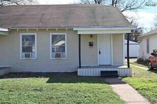 2003 Wilson Ave in Wichita Falls, TX - Building Photo