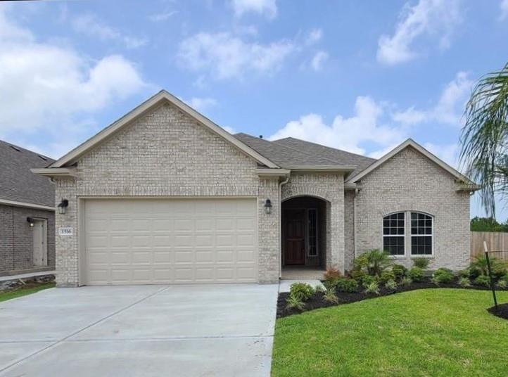 1516 Lake Mija Cir in Seabrook, TX - Building Photo