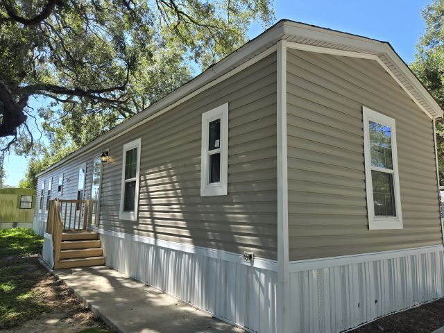 property at 10833 Leanne Dr
