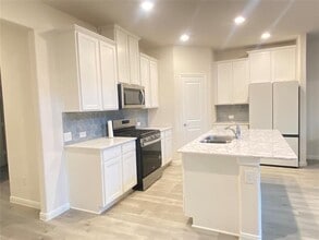 10218 Gray Barrel Dr in Krugerville, TX - Building Photo - Building Photo