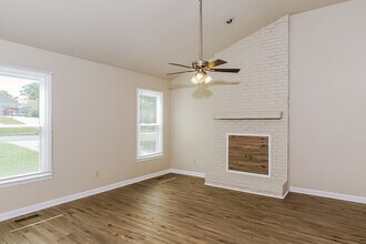115 Amethyst Dr in Huntsville, AL - Building Photo - Building Photo