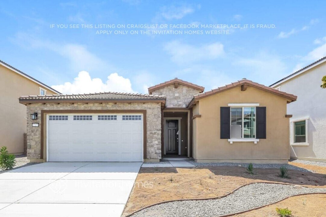 27175 Goldstone Dr in Menifee, CA - Building Photo