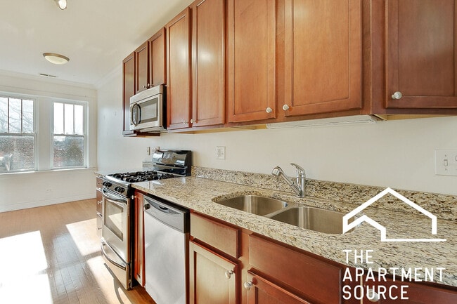 4865 N Hermitage Ave, Unit 1W in Chicago, IL - Building Photo - Building Photo