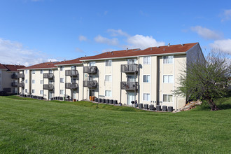 Residences at Fox Pointe in Omaha, NE - Building Photo - Building Photo