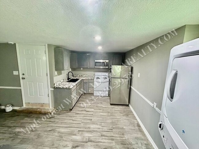property at 1517 N 28th St