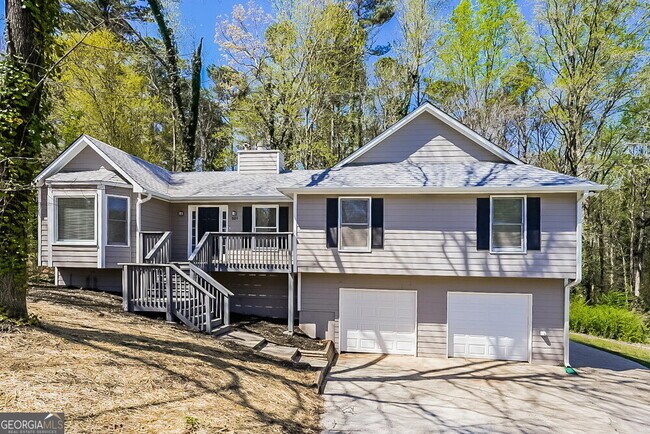 property at 301 Sandhurst Way SW