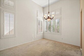 2336 Huntsville Dr in Las Vegas, NV - Building Photo - Building Photo