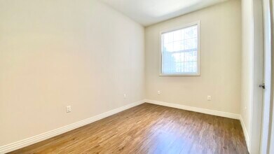 3192 W 7th St in Los Angeles, CA - Building Photo - Building Photo