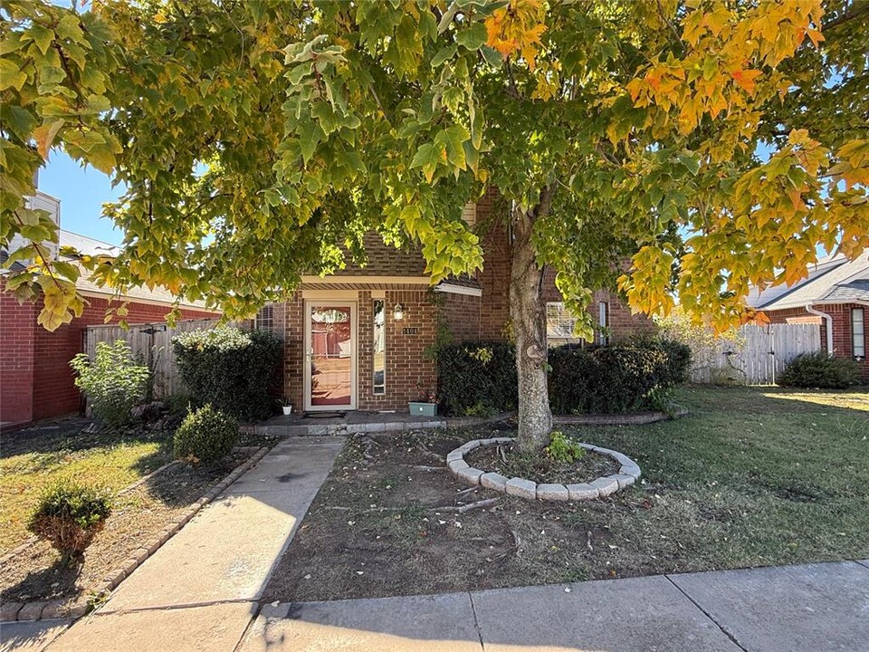 1404 SW 22nd St in Moore, OK - Building Photo