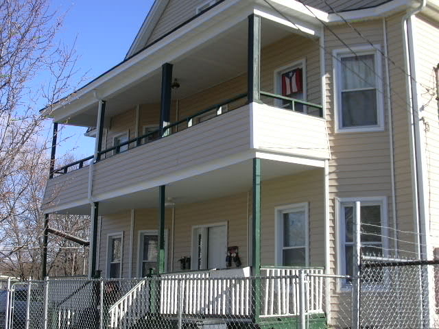 91 Pershing Ave in Poughkeepsie, NY - Building Photo