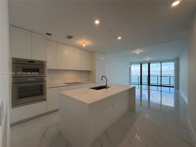 property at 700-724 3503