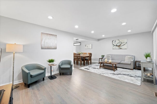 334 W Central Ave