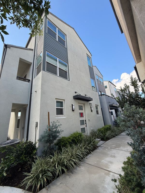 4499 S Grant Pso in Ontario, CA - Building Photo - Building Photo