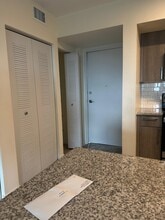11220 SW 2nd St, Unit A2 in Miami, FL - Foto de edificio - Building Photo