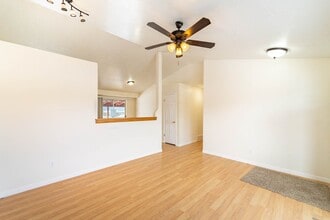 703 Mittry Ave in Elko, NV - Building Photo - Building Photo