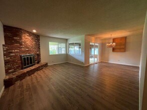 6253 Fennwood Ct in Sacramento, CA - Building Photo - Building Photo