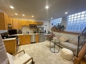 26 Irving St, Unit 1 in Boston, MA - Building Photo - Building Photo