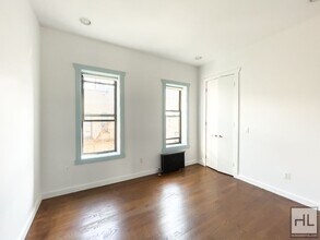 EASTERN PARKWAY / 2-Bed 1 Bath, Unit 6E in Brooklyn, NY - Building Photo - Building Photo
