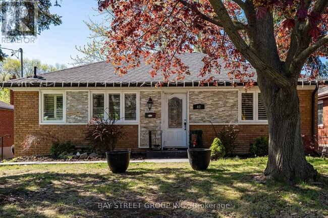 property at 82 Exbury Rd
