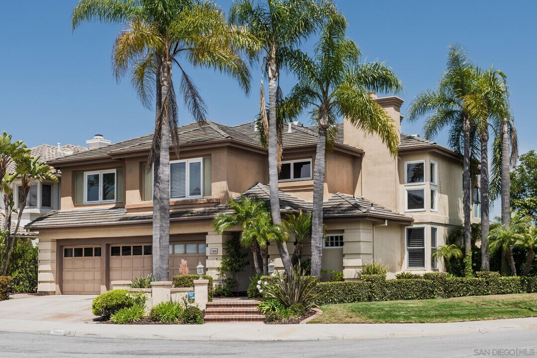 13405 Marcasel Pl in San Diego, CA - Building Photo