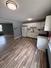 131 E High St, Unit A in Clayton, NJ - Building Photo - Building Photo