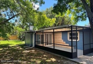 450 Riverdale Dr in Merritt Island, FL - Building Photo - Building Photo