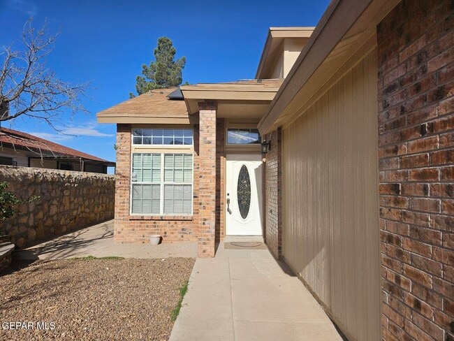 1657 St Vitus Pl in El Paso, TX - Building Photo - Building Photo