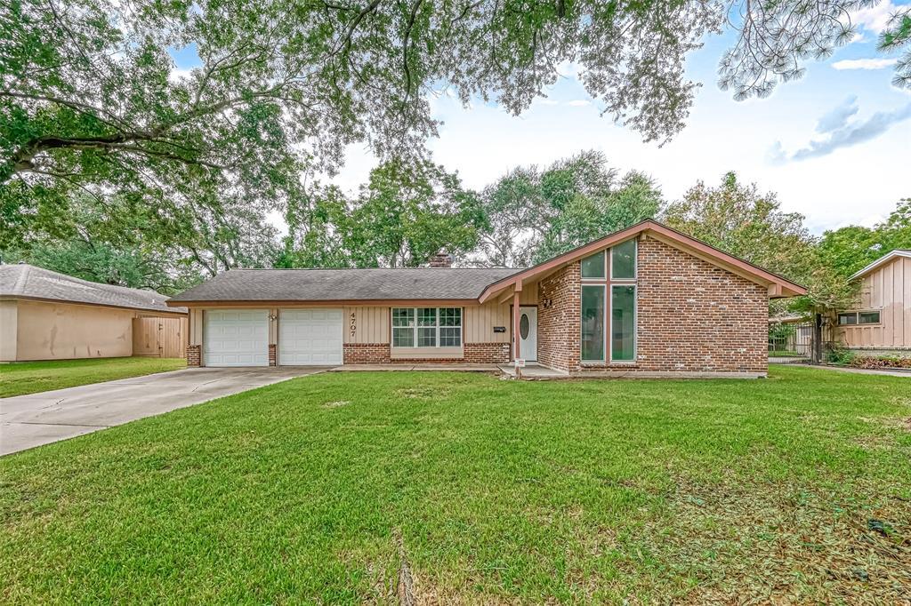 4707 Jason St in Houston, TX - Building Photo